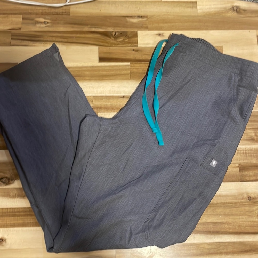 Grey Figs Scrub Bottoms